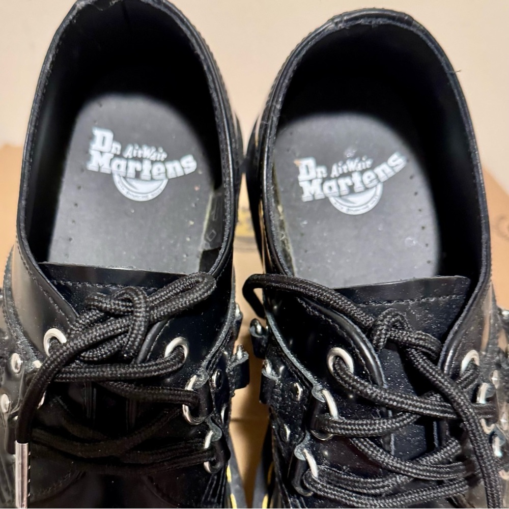 Dr. Martens Black Leather Lace-Up Women’s Shoes with Yellow Stitching - Picture 4 of 13